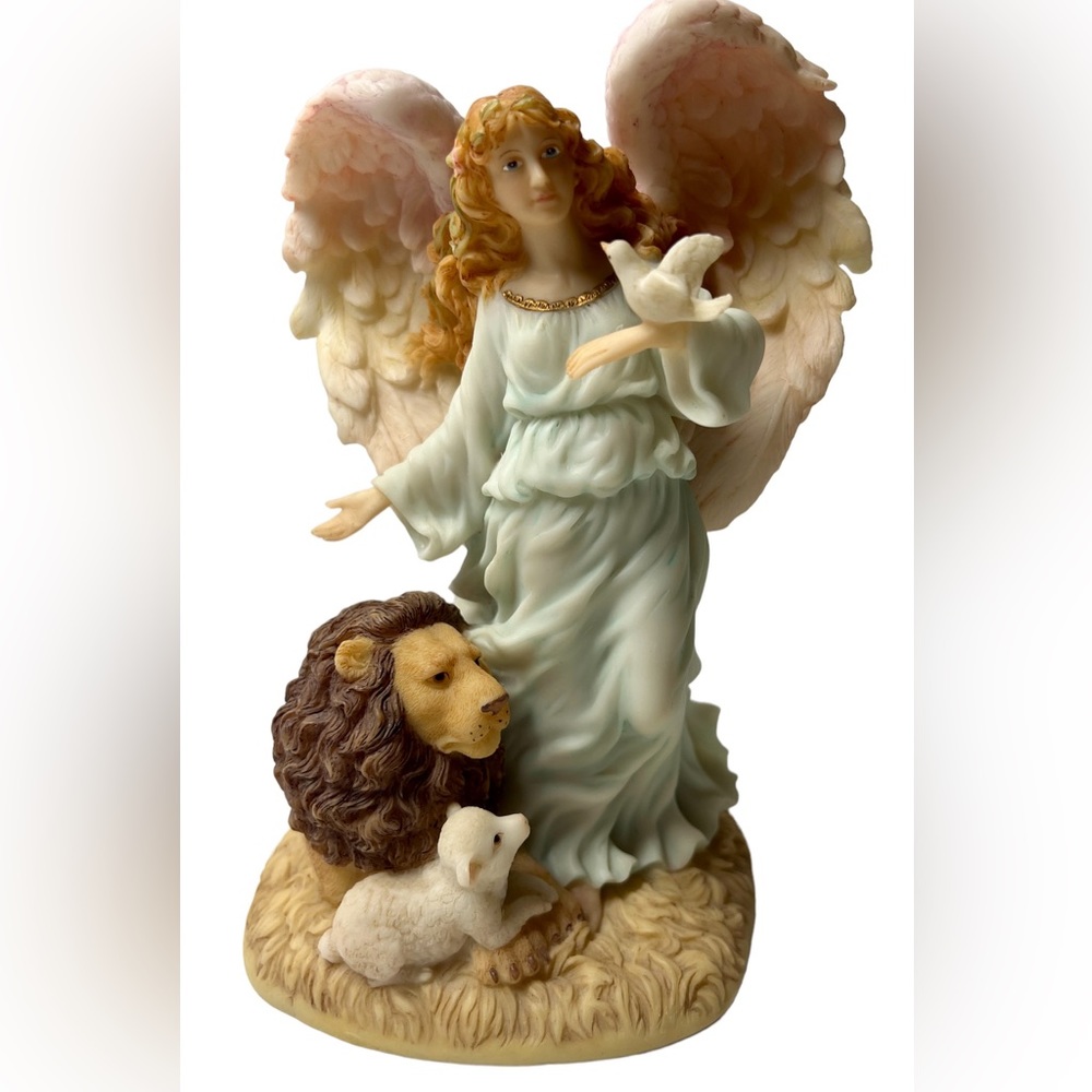 Seraphim Classics Angel - Serena "Angel of Peace" Lion & Lamb